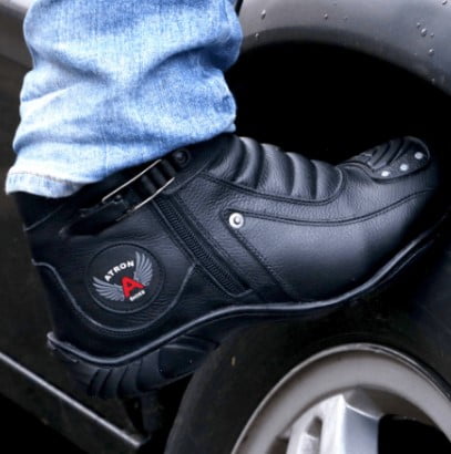 Bota para motociclita com protetor de cambio na Lux Motos Atron Shoes